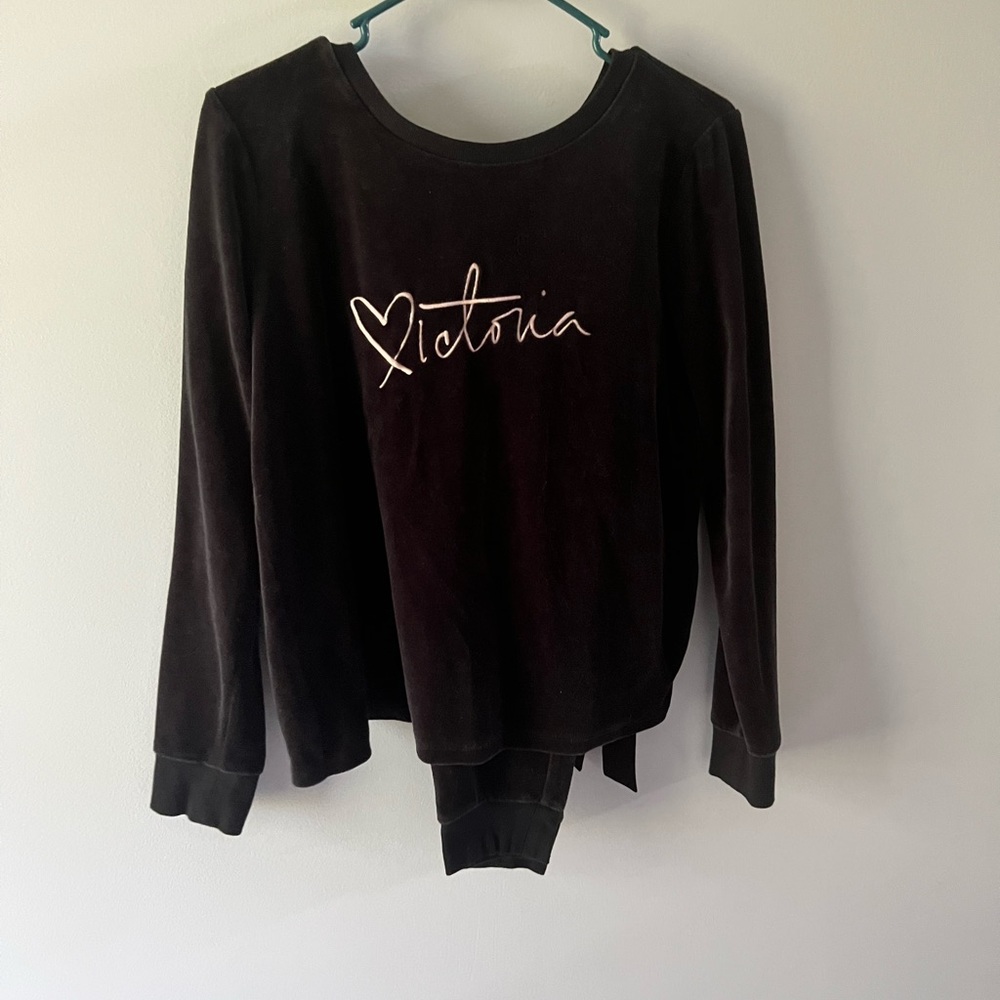 Victoria Secret Fleece sweater and pants